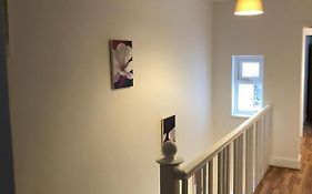 Abingdon Road Apartment